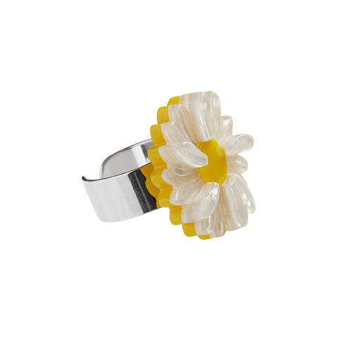 She Loves Me Daisy Statement Ring